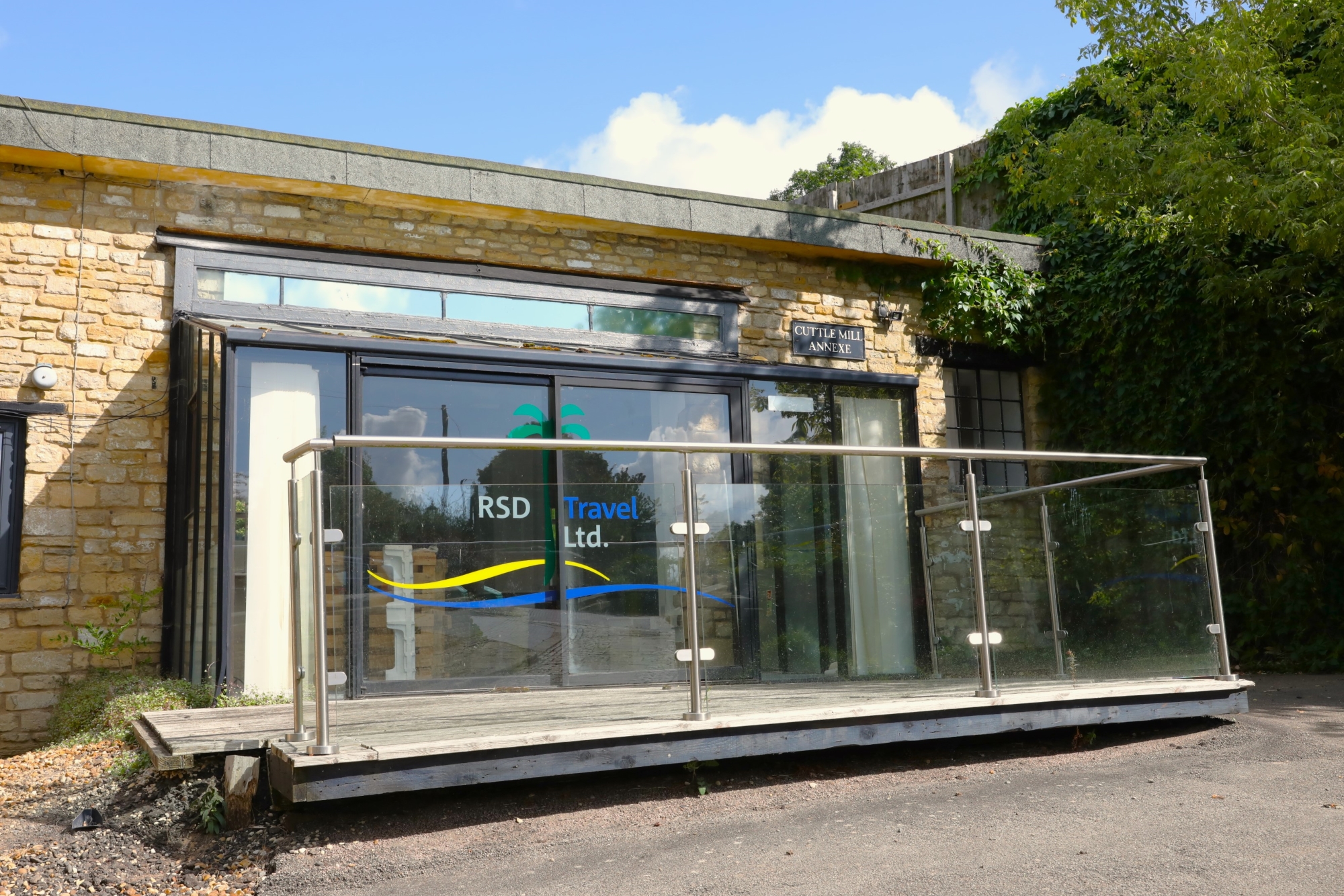 Cuttle Mill Annexe Exterior b